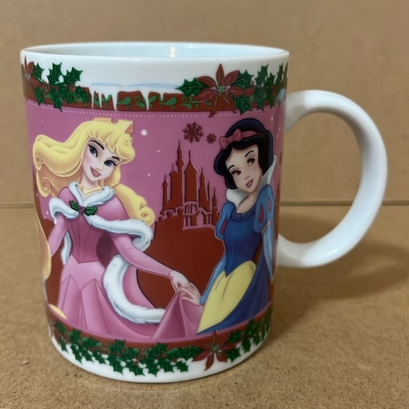 Disney Princess Winter Mug - Picture 2 of 6